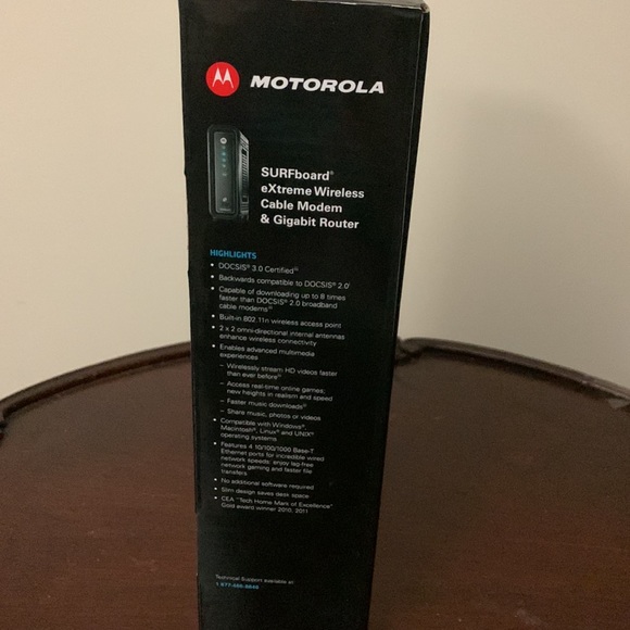 Motorola Wireless Modem & Router - Picture 3 of 6